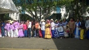 Alumnos de Managua en acto del Dìa Nacional de Educac.
