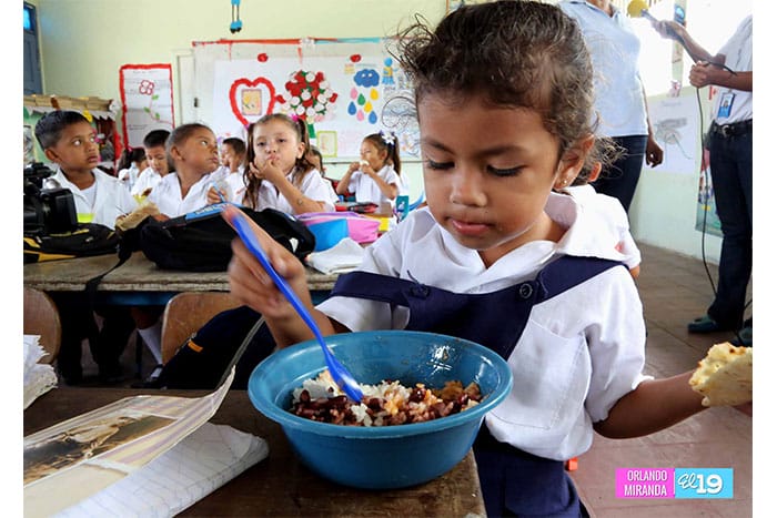 Compañera Rosario anuncia reforzamiento de la Merienda Escolar