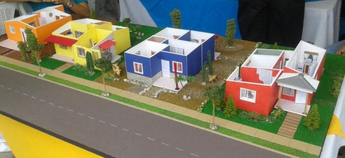 Familias-nicaragüenses-cuentan-con-9-modelos-de-construcción-de-viviendas-1024x471