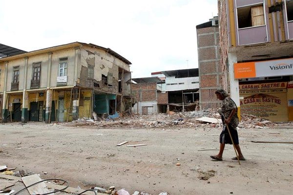 Potente terremoto vuelve a estremecer a Ecuador