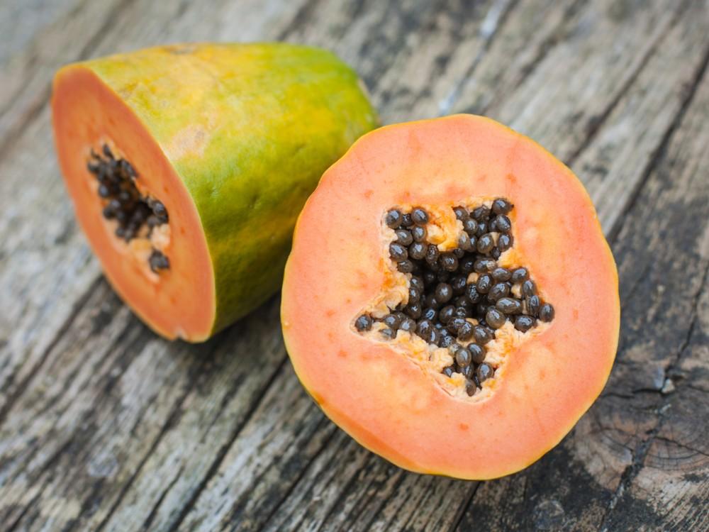 Comer papaya evita el cáncer de colon, según expertos