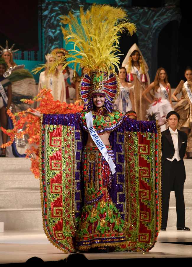 Miss Nicaragua Brianny Chamorro performs in the national costume contest to became Miss National Costume during the Miss International beauty pageant final in Tokyo on October 27, 2016. / AFP PHOTO / TOSHIFUMI KITAMURA