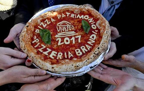 La pizza tradicional de Nápoles, patrimonio cultural inmaterial de la humanidad