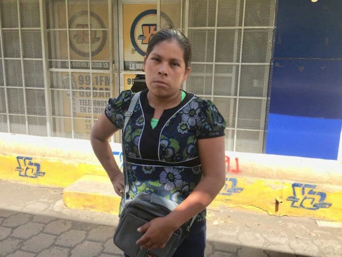 Doña Arnemela Orozco, mamá del niño desaparecido.
