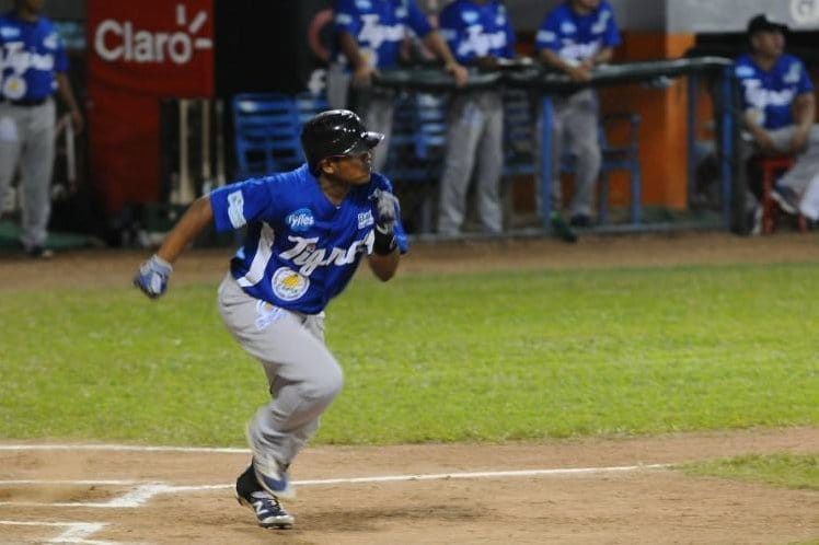 El beisbolista nicaragüense Edgar Montiel