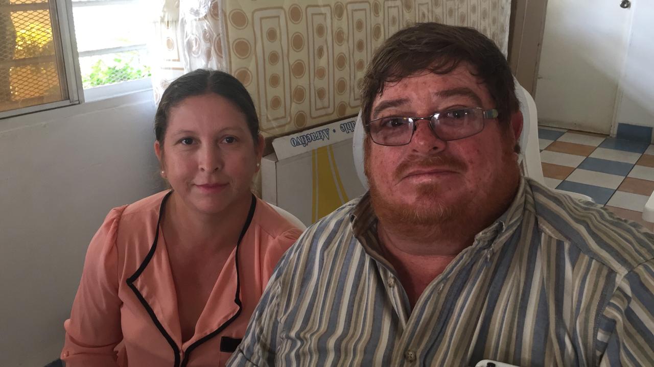 Hombre que conoció al amor de su vida en una pulpería se casará en el