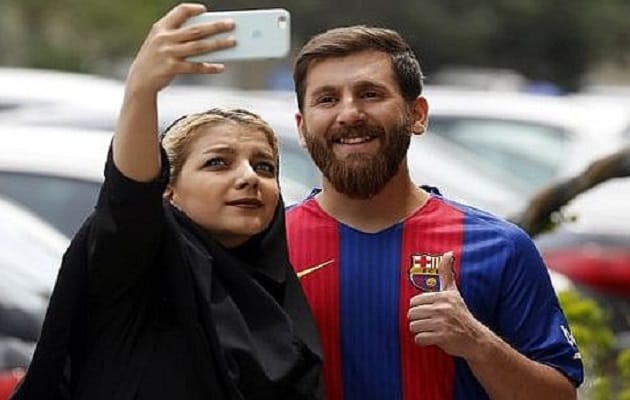 El iraní Reza Parastesh, el doble de Messi