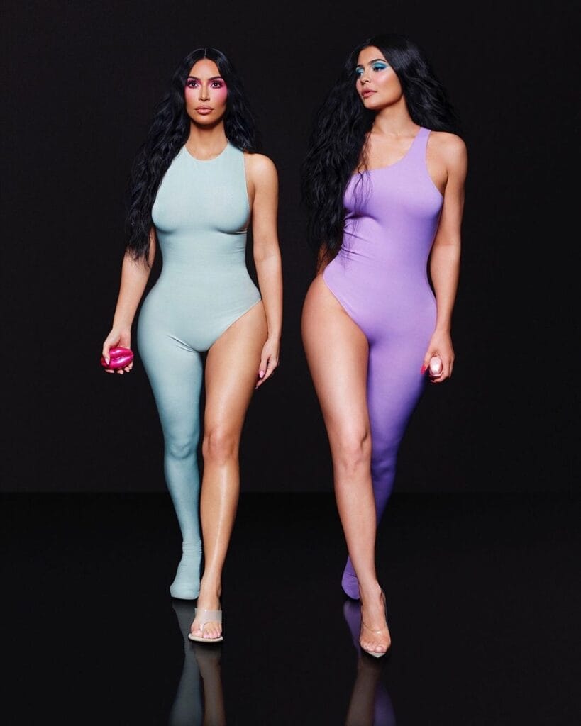 Kim Kardahian & Kylie Jenner / KKW fragance