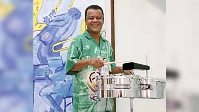Fallece cantante de "Sopa de Caracol" Fernando Colina 