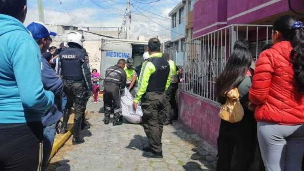 Pareja muere tras caerse de tercer piso cuando tenían sexo en Quito, Ecuador