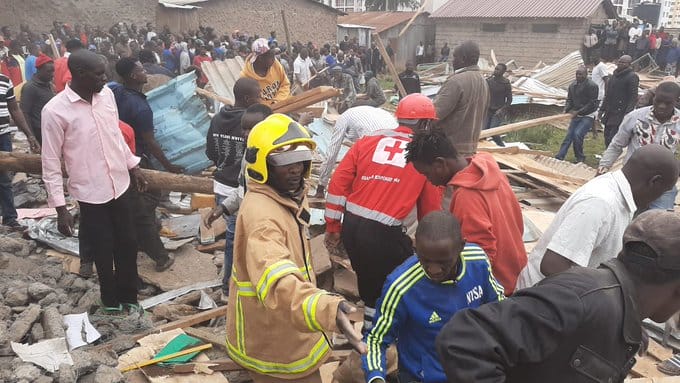 7 estudiantes murieron al derrumbarse un aula en Kenia. Foto cortesía de la Cruz Roja de Kenia