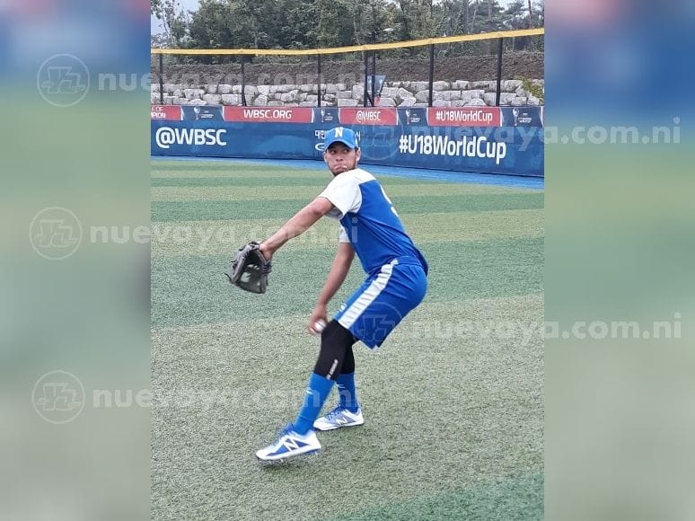 El lanzador nicaragüense Lesther Medrano