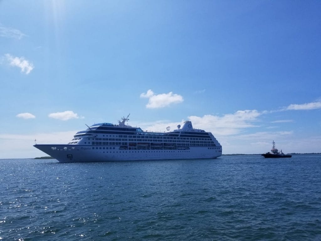 El Crucero Regatta arribó hoy a Puerto Corinto