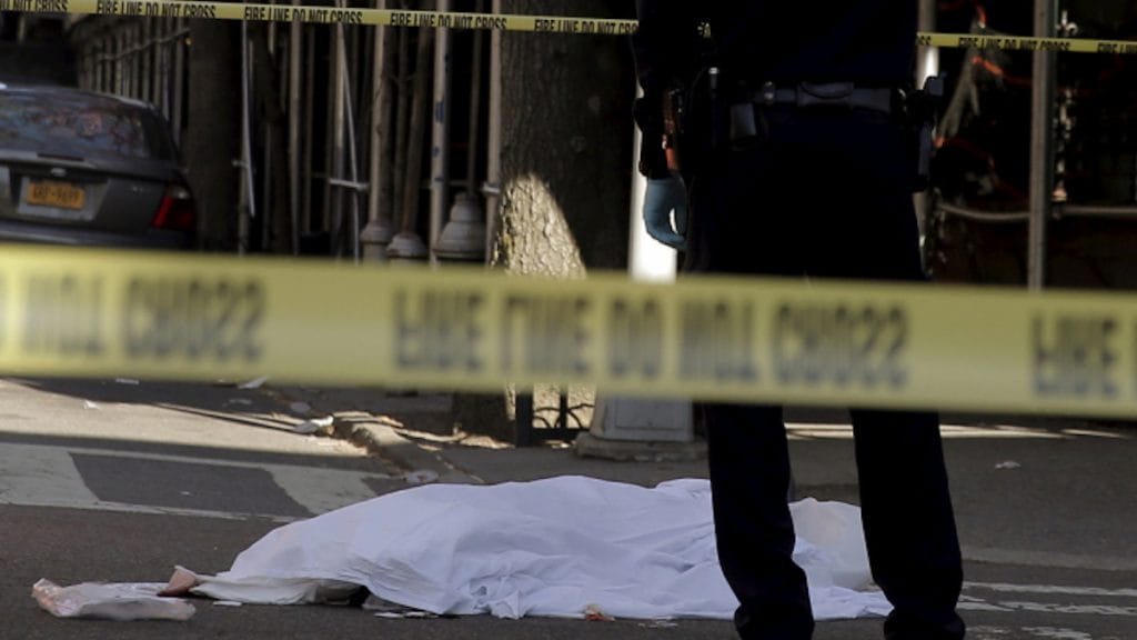 Dos hombres mueren y uno resulta gravemente herido en Nueva York