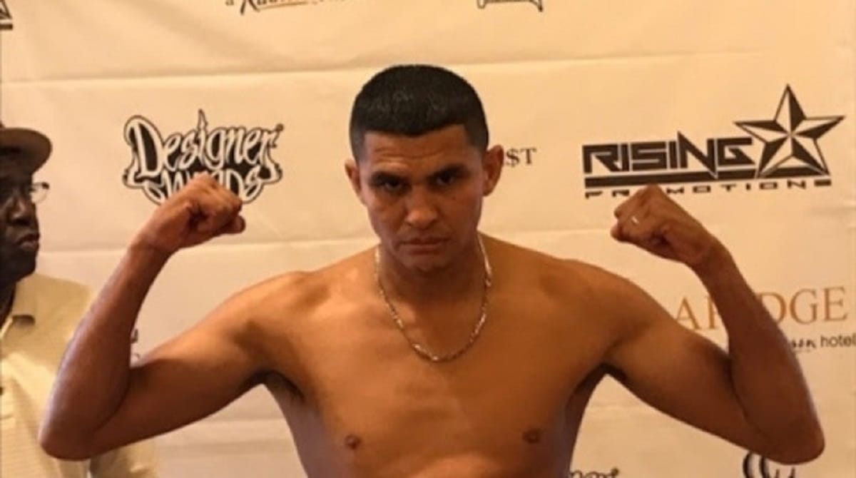 El boxeador nicaragüense Carlos Winston Velásquez Munguía