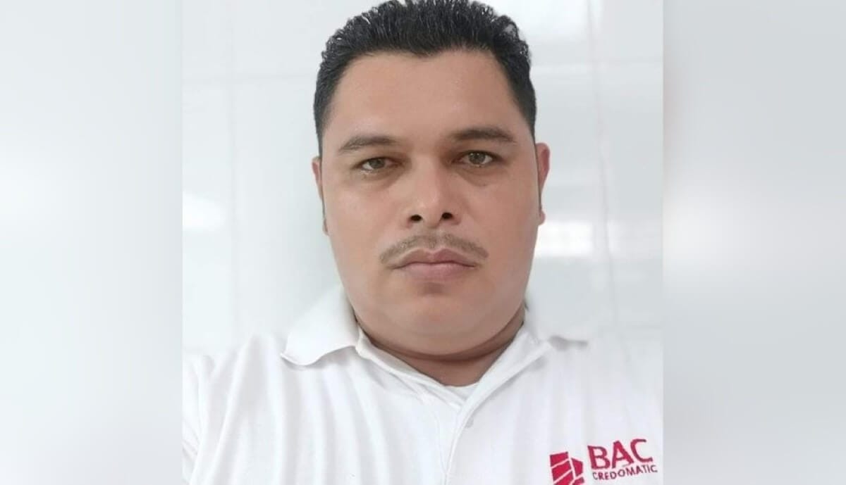 Manuel Salvador Aguirre, de 41 años