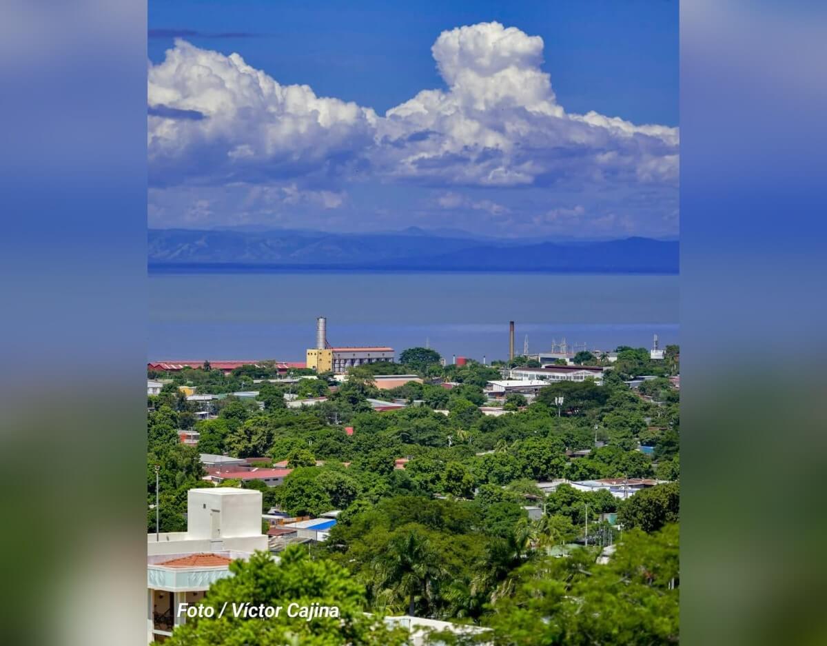Una vista hermosa de Managua desde el Mirador De Tiscapa. Foto Victor Cajina