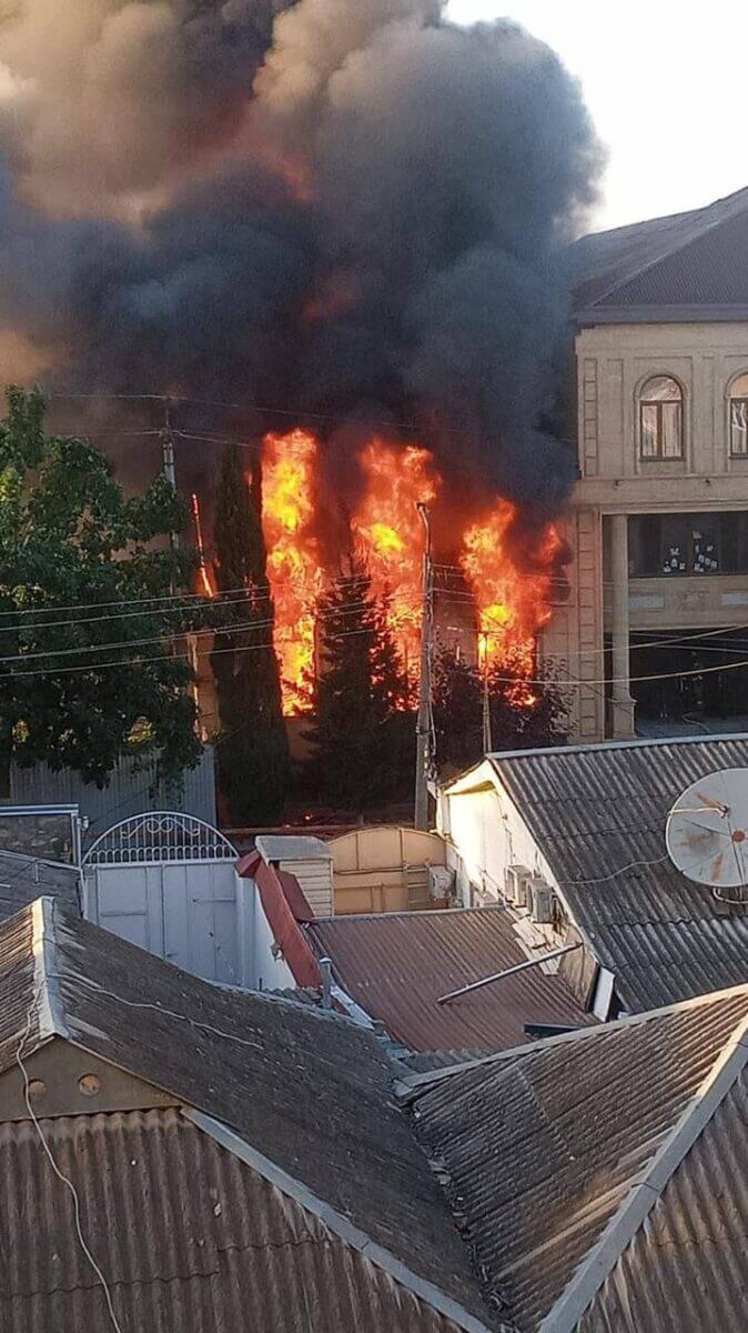 Un grupo armado ha atacado una iglesia y una sinagoga en la ciudad de Derbent, en el sur de Rusia