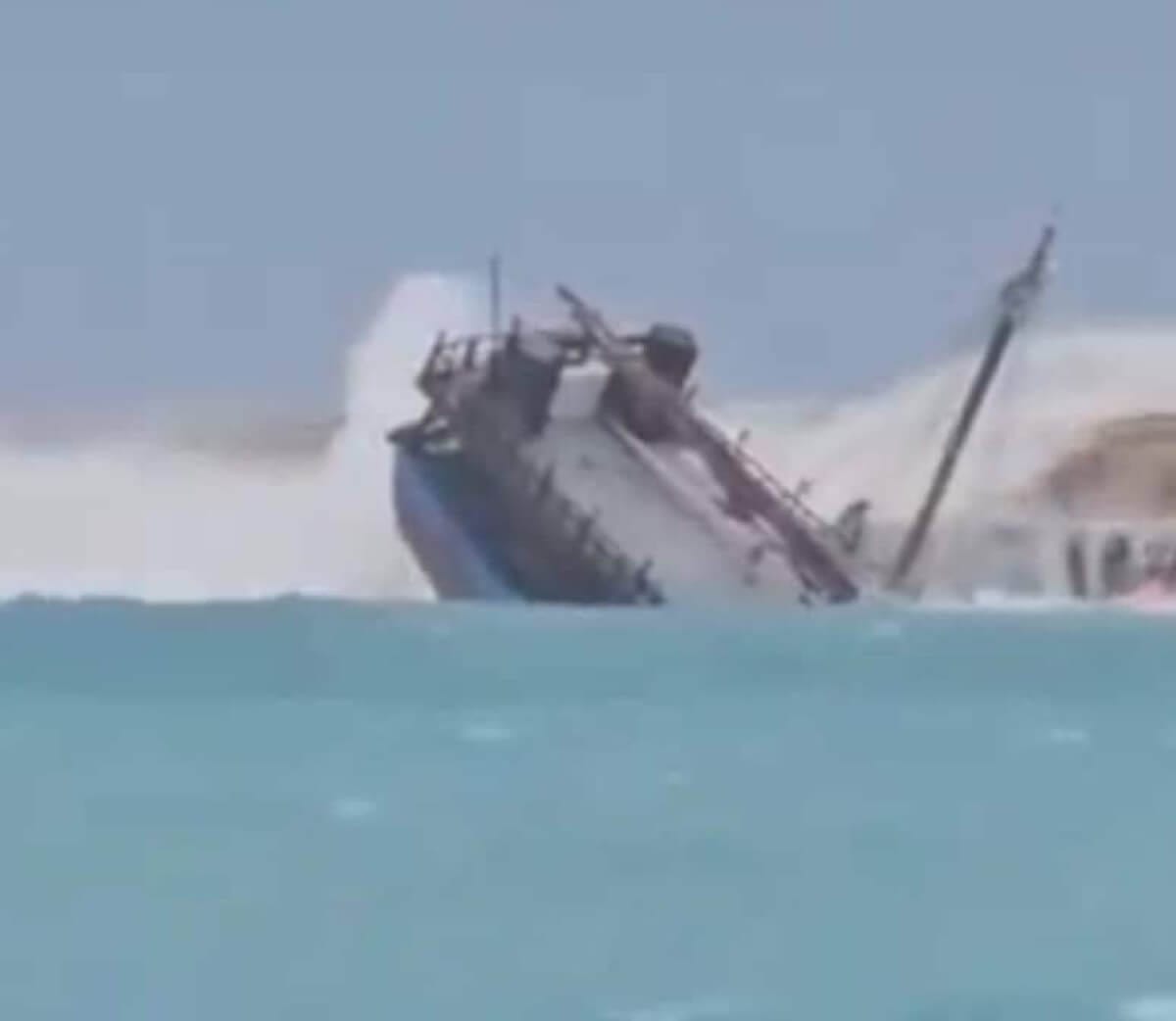 ¡Tragedia en el Caribe! El crucero Jolly Roger se hunde en Barbados por huracán Beryl
